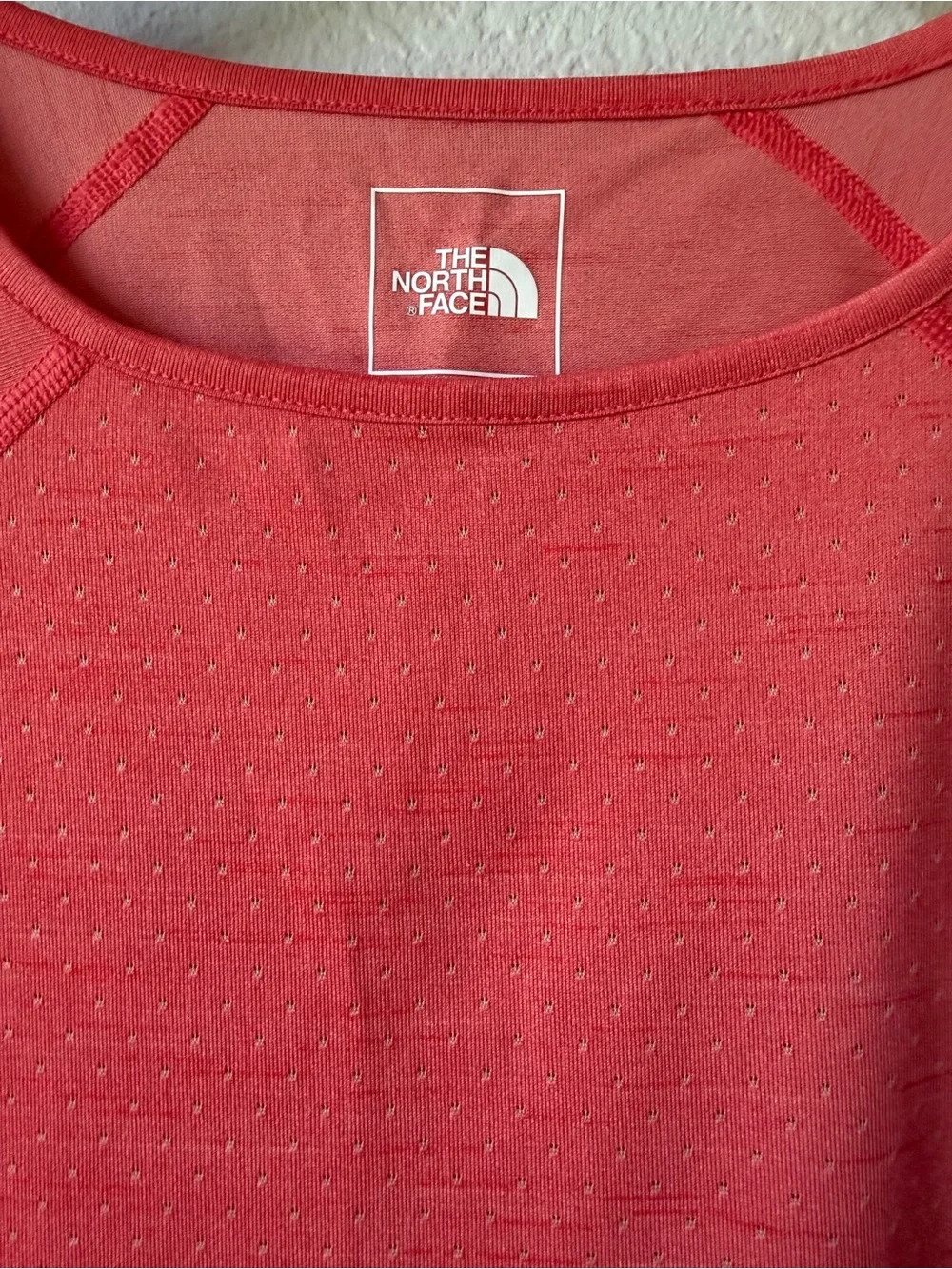 The North Face Women's Activewear Tee in Coral-Red, Medium, EUC, Short Sleeve - Picture 3 of 10